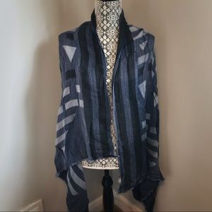 FREE Blue Banana Republic scarf 🦋